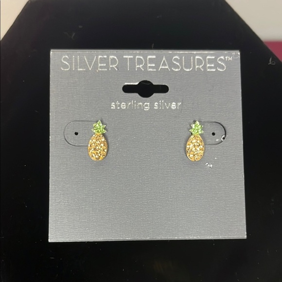 NWT Silver Treasures Sterling Silver Multicolor Crystal Pineapple Stud Earrings - Picture 2 of 5